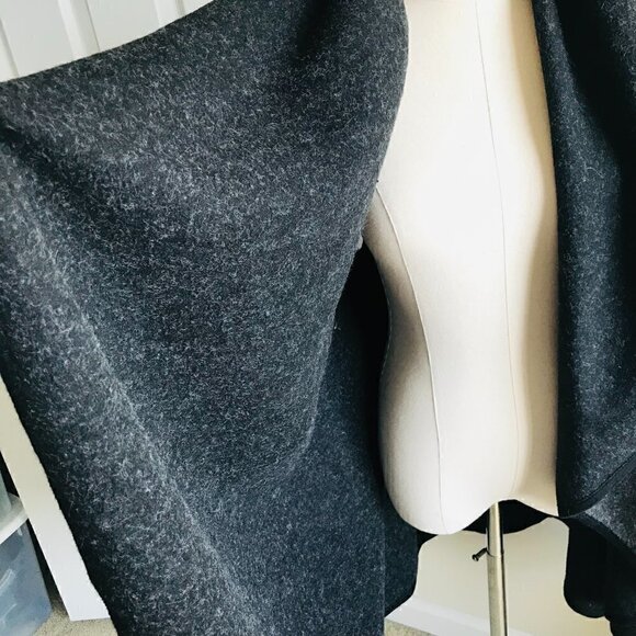 Anthropologie Open Front Long Draped Sleeveless Cape Cardigan Dark Gray One Size - Picture 6 of 7